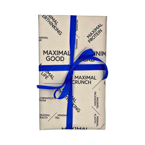 Dárková krabička: banánový protein + podepsaný kartáček od Adama Ondry